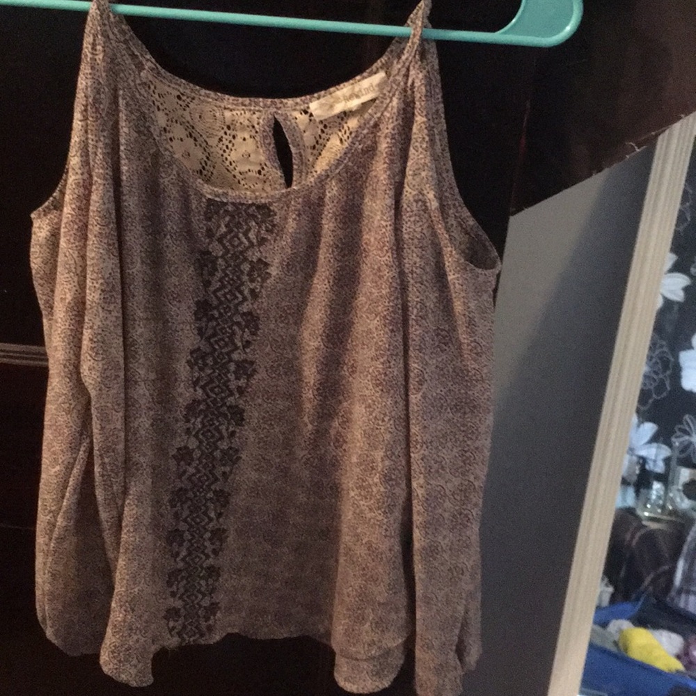Float blouse